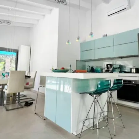 Exklusive Moderne Mit Pool Prázdninový dům Pollença